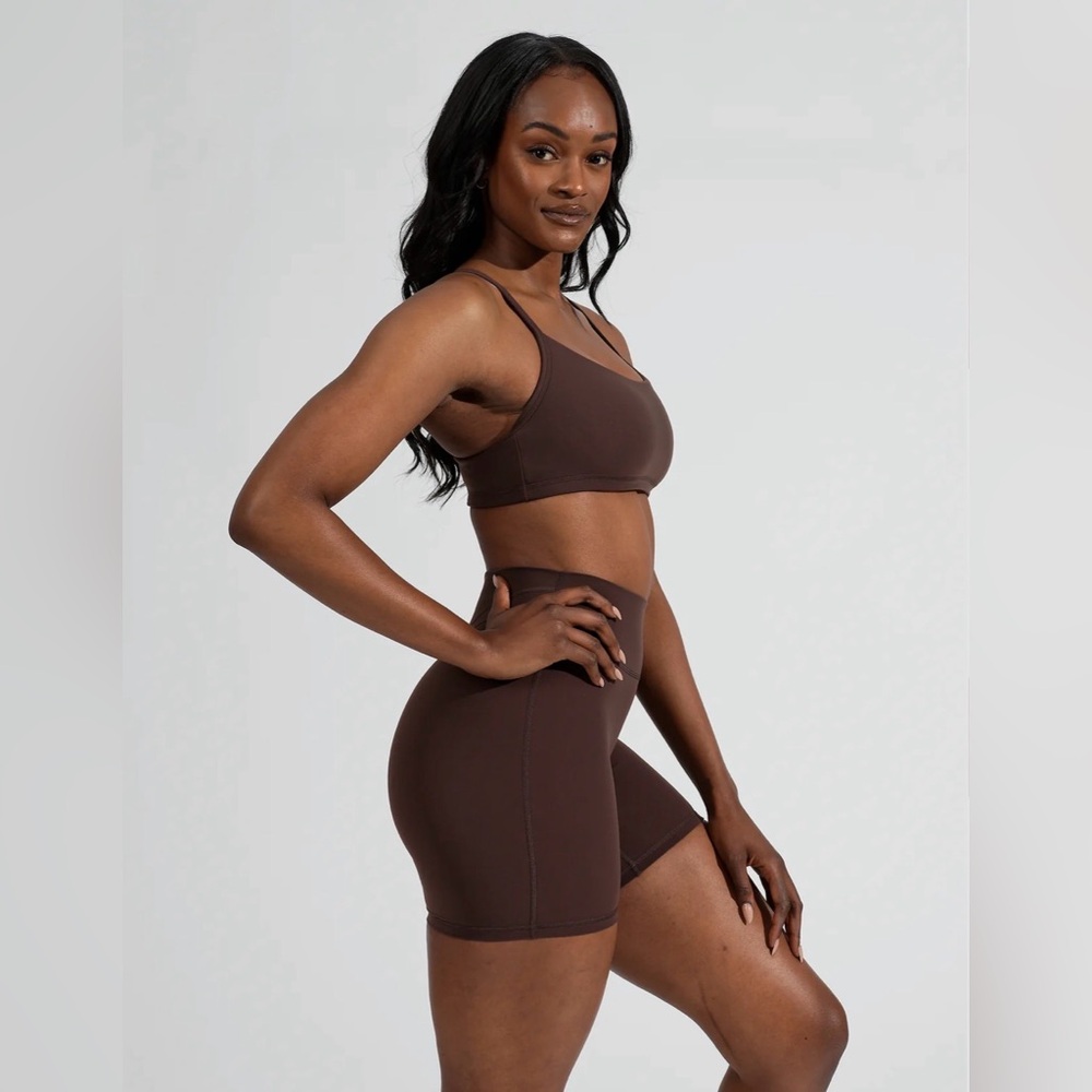 Buffbunny - That 70s Collection Reversible Sports Bra - Picture 3 of 7